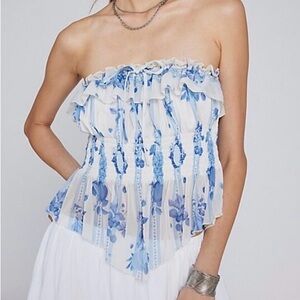 Kimchi Blue White Strapless Ruffle Floral Smocked Camisole - Blue Floral